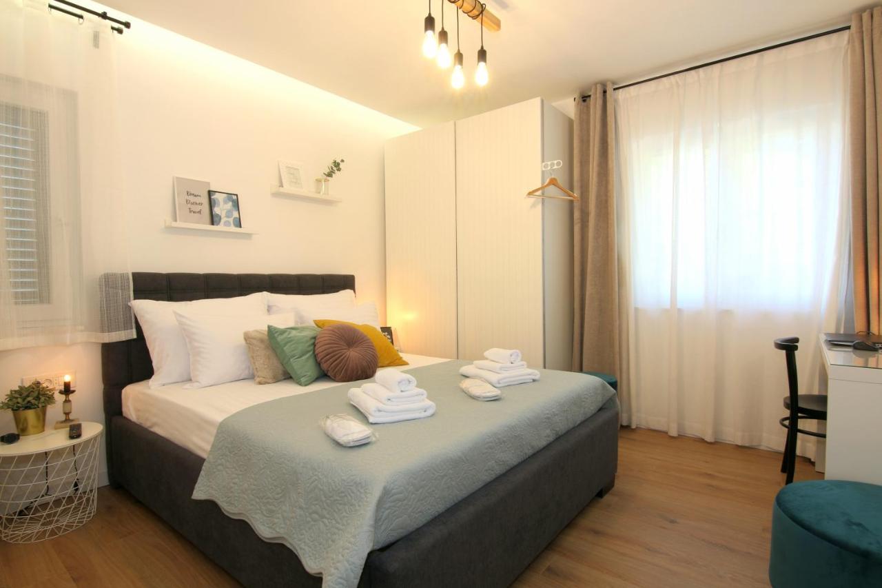 Apartments Tona Zaboric Esterno foto