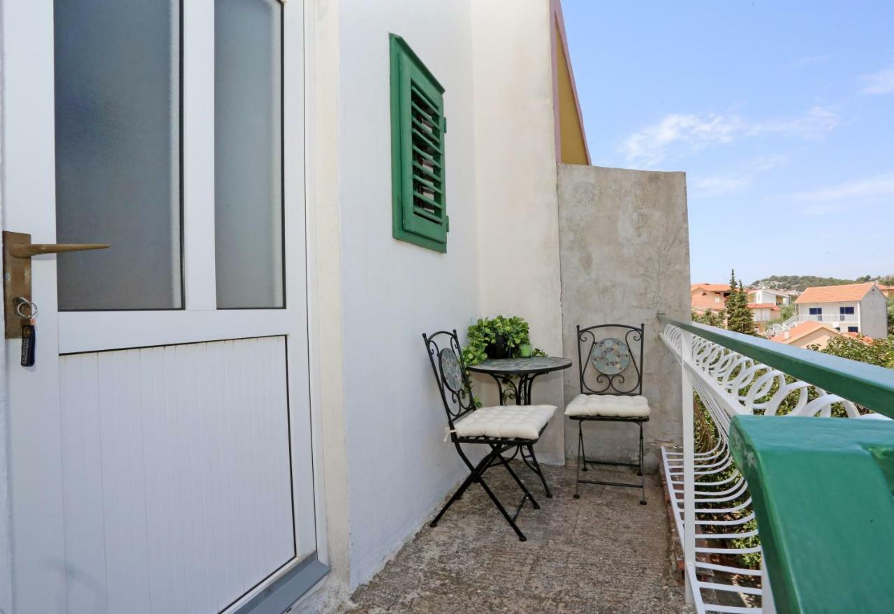 Apartments Tona Zaboric Esterno foto